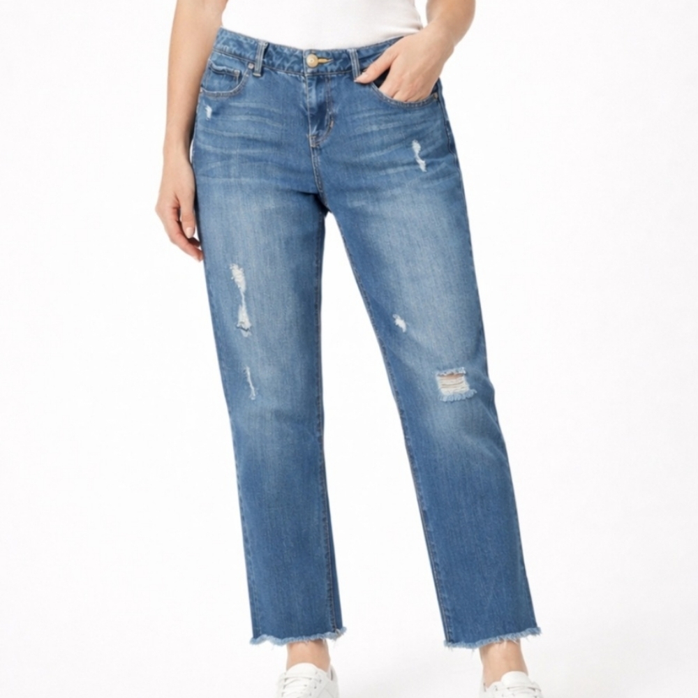 Cabi Boyfriend Jeans Womens Size 6 Distressed Raw Hem Stretch Denim Medium Wash